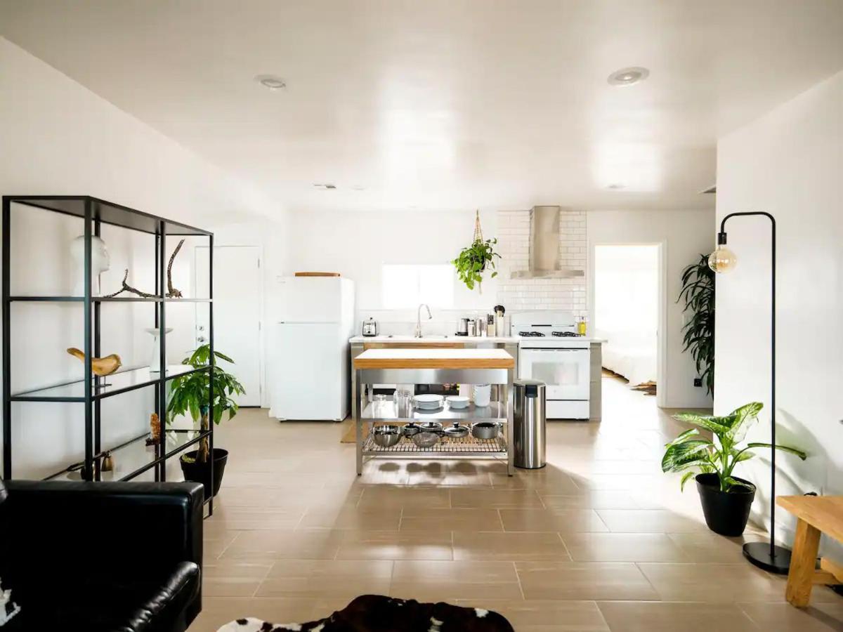 The Zen - Outdoor Shower, Gas Fireplace, Walkable To Shops & Restaurants Джошуа Три Екстериор снимка