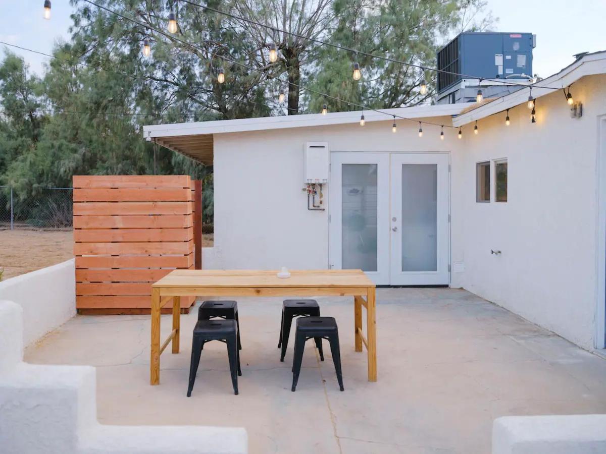 The Zen - Outdoor Shower, Gas Fireplace, Walkable To Shops & Restaurants Джошуа Три Екстериор снимка