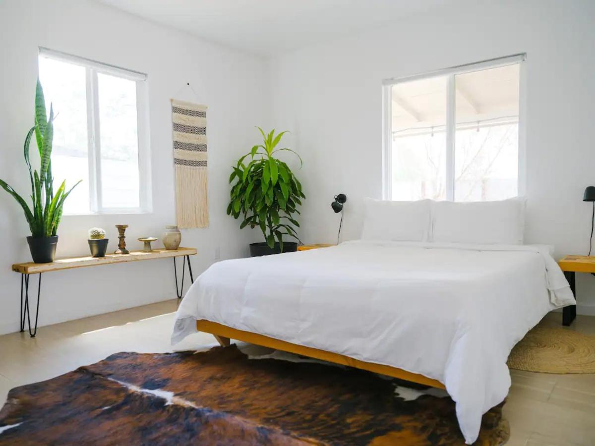 The Zen - Outdoor Shower, Gas Fireplace, Walkable To Shops & Restaurants Джошуа Три Екстериор снимка
